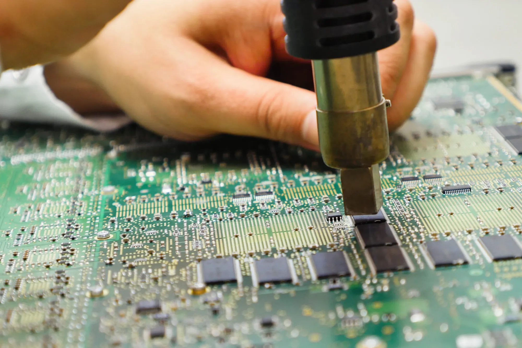 How YLC-King's PCB Board Manufacturing Revolutionizes Electronic Devices