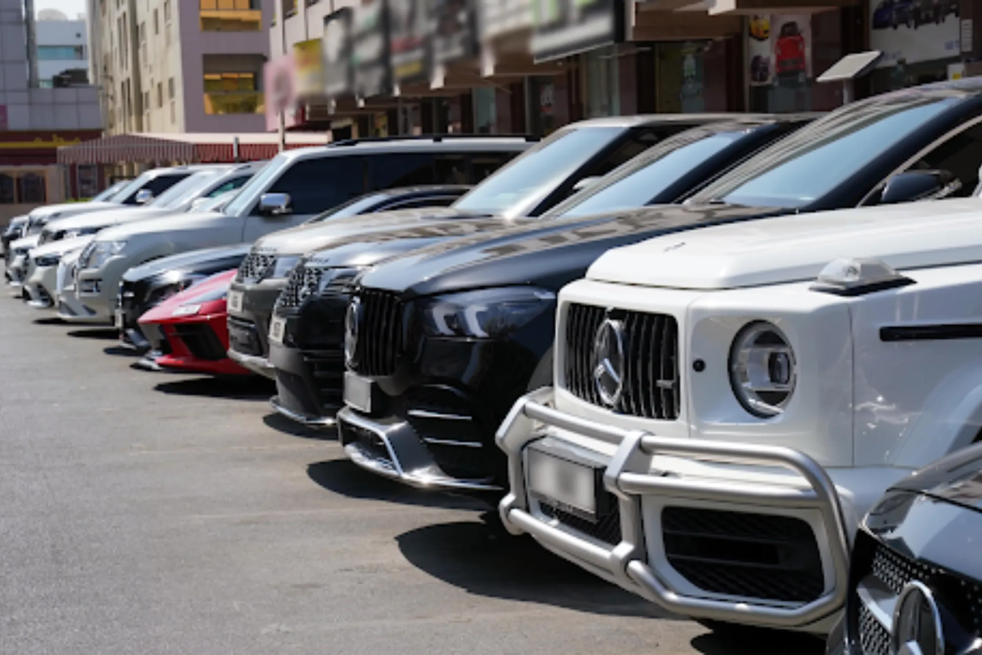 The Smart Way to Travel A Complete Guide to Renting a Car in Dubai